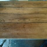 Oak table with turned legs