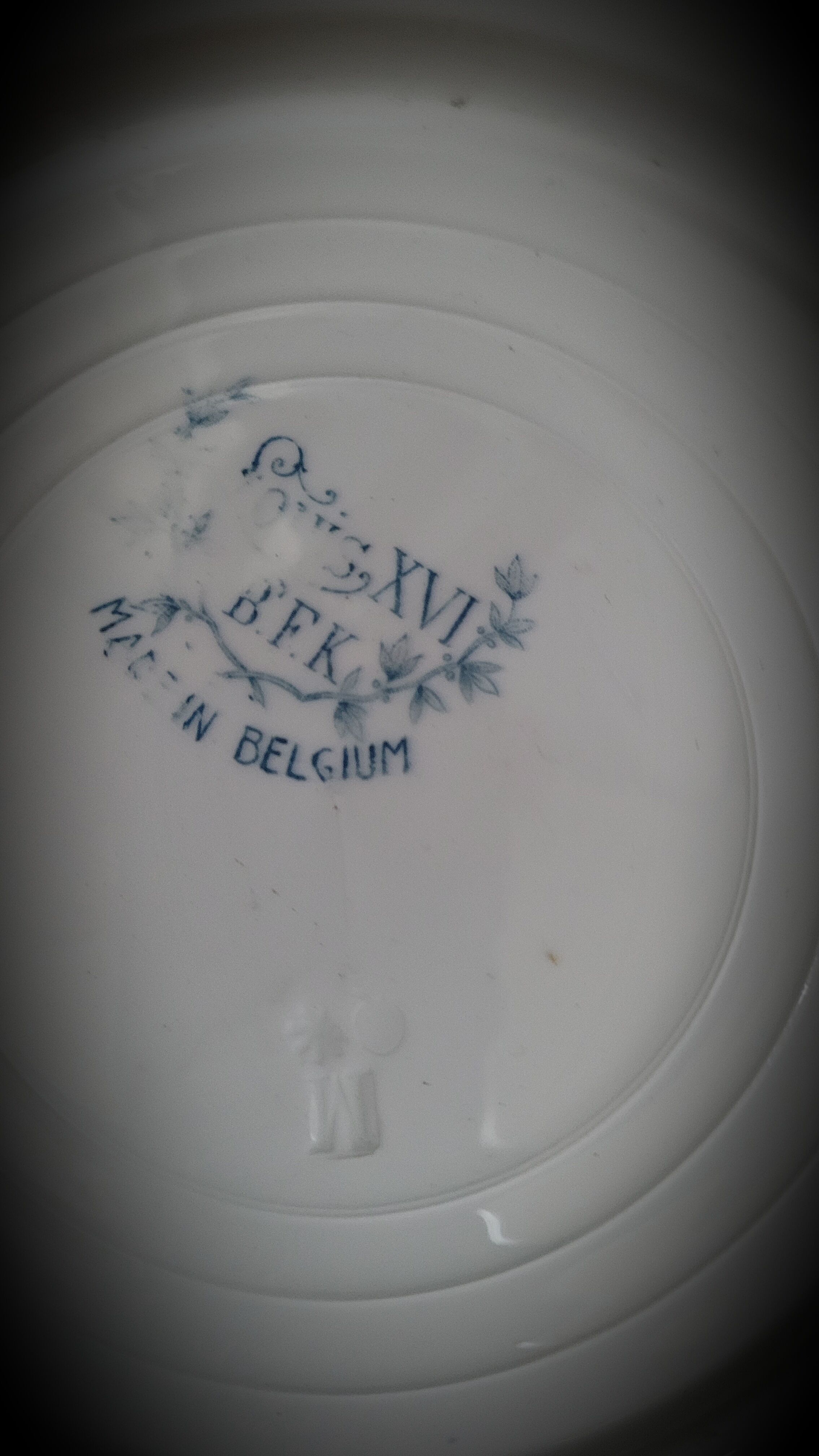 Quartet flat blue plates dessert 39