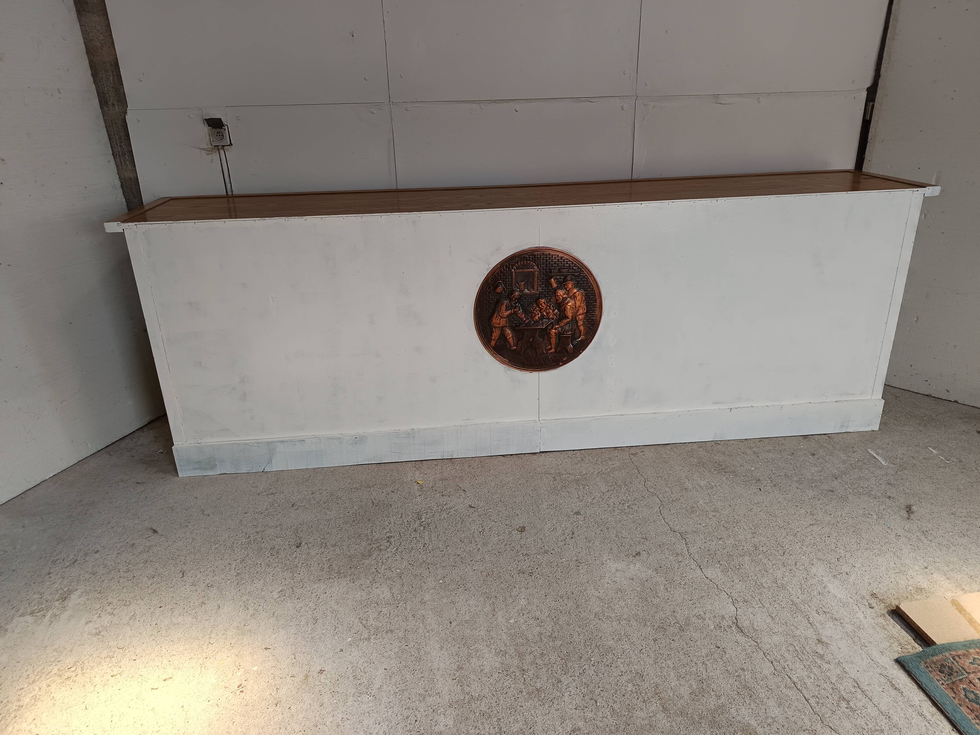 Ancien comptoir en bois