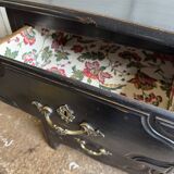 18th-century old chest of drawers, known as Parisian, with 4 drawers in a black patina.