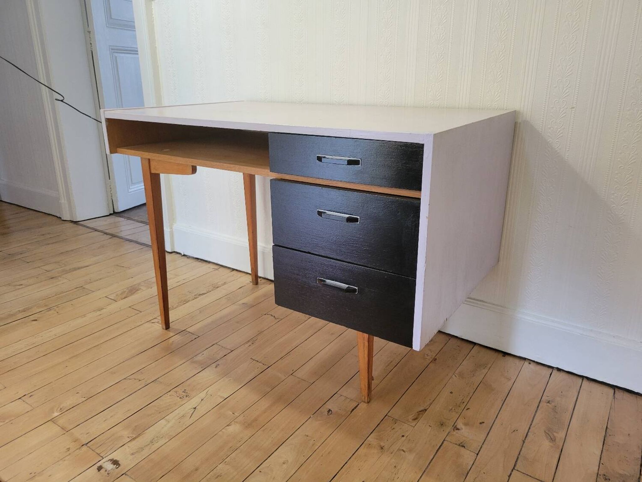 Bureau pieds compas vers1970
