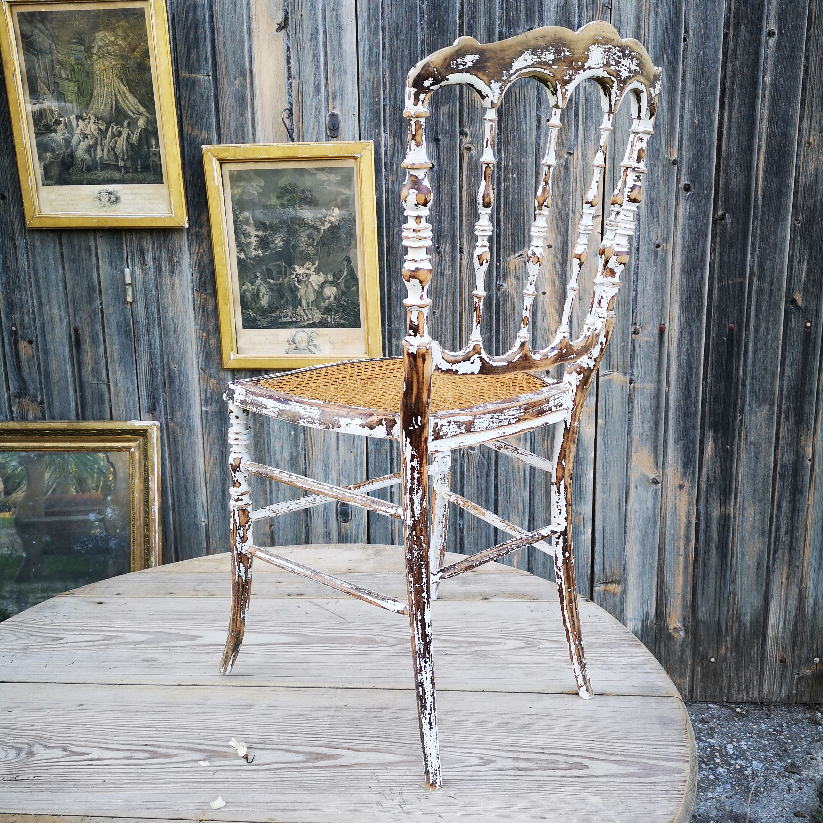 Chaise Napoléon III patinée blanche