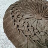 Pleated velvet cushions