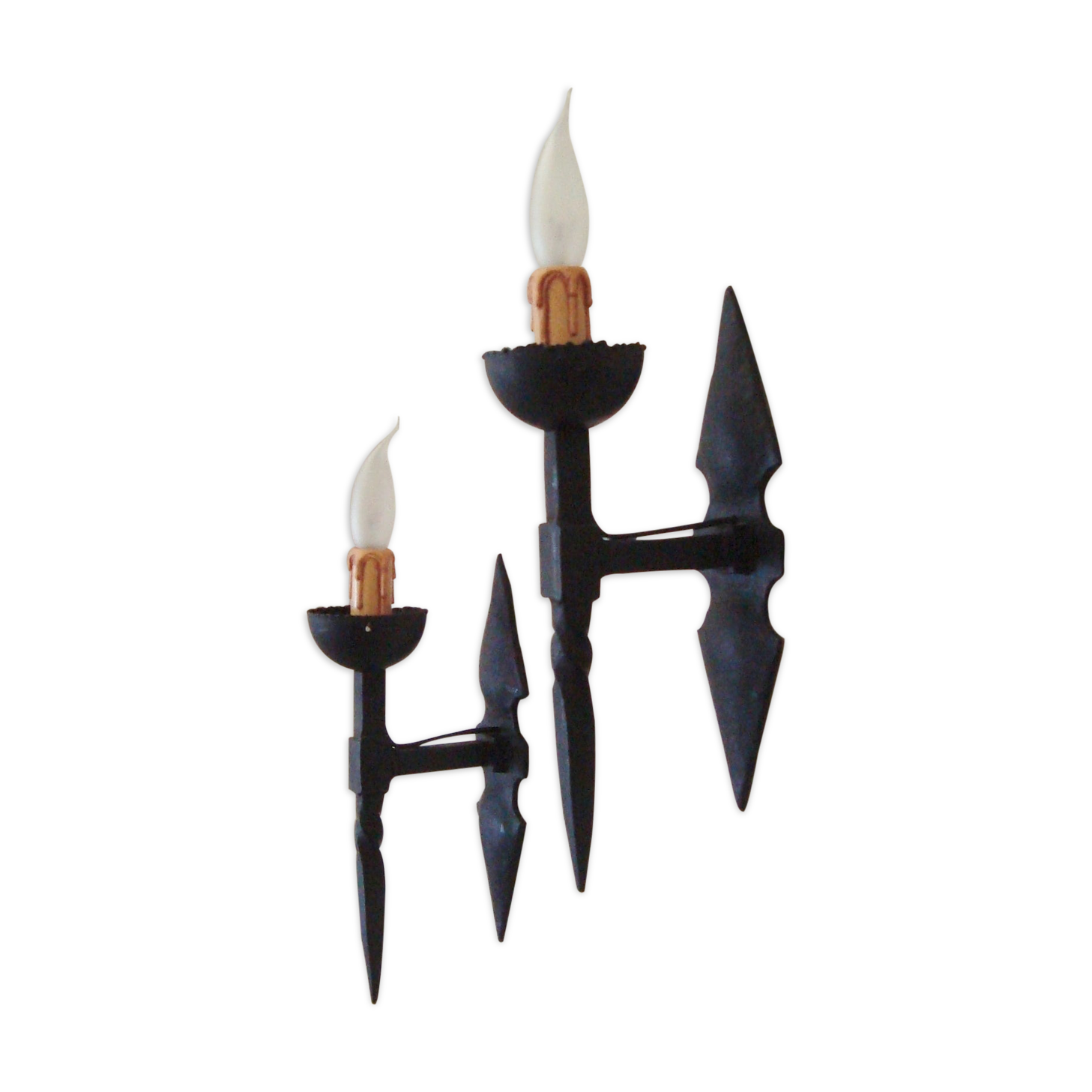 Paire d'appliques en fer forgé style gothique maison de campagne