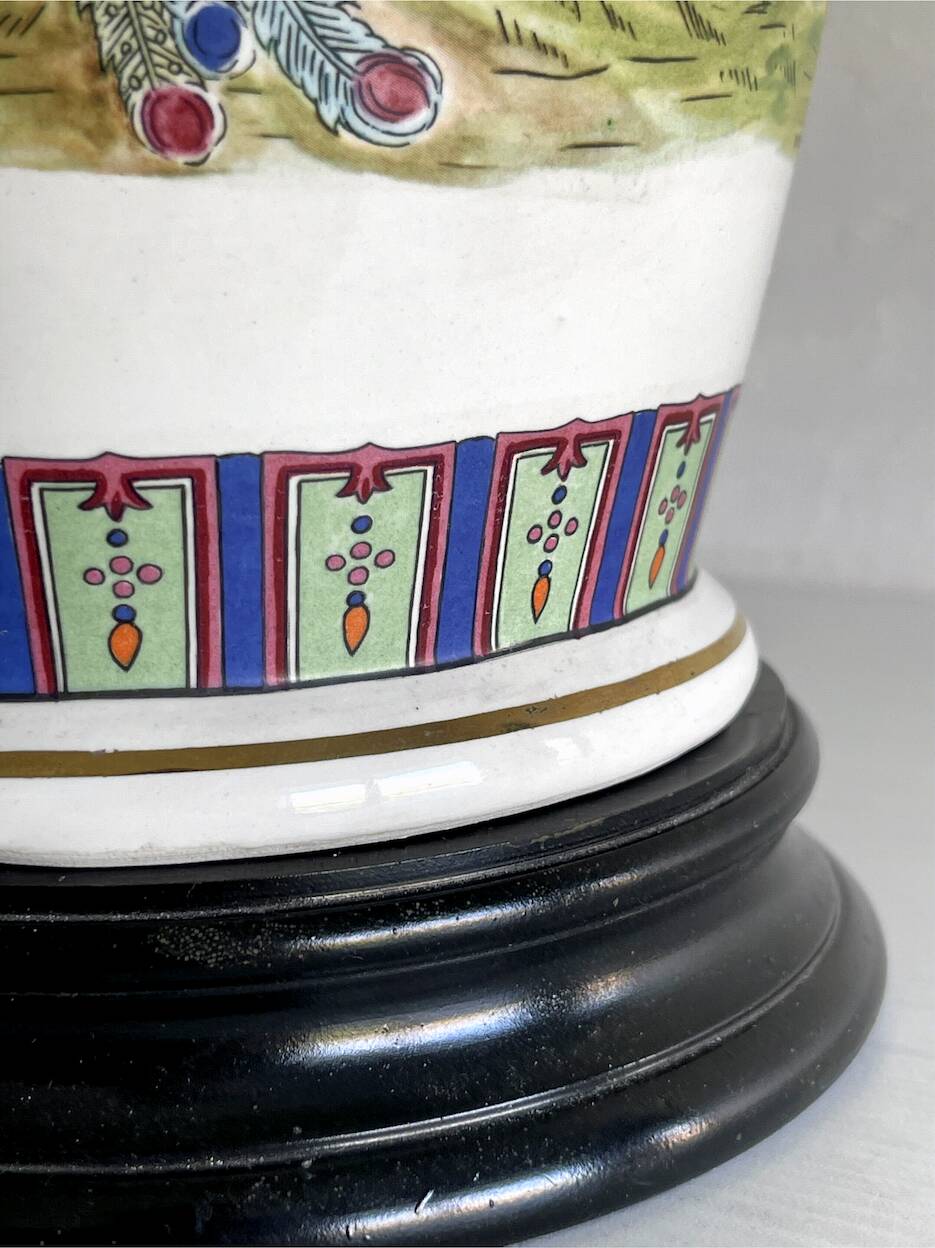 Large ceramic lamp signed V.V. Carraresi, traditional decorations.