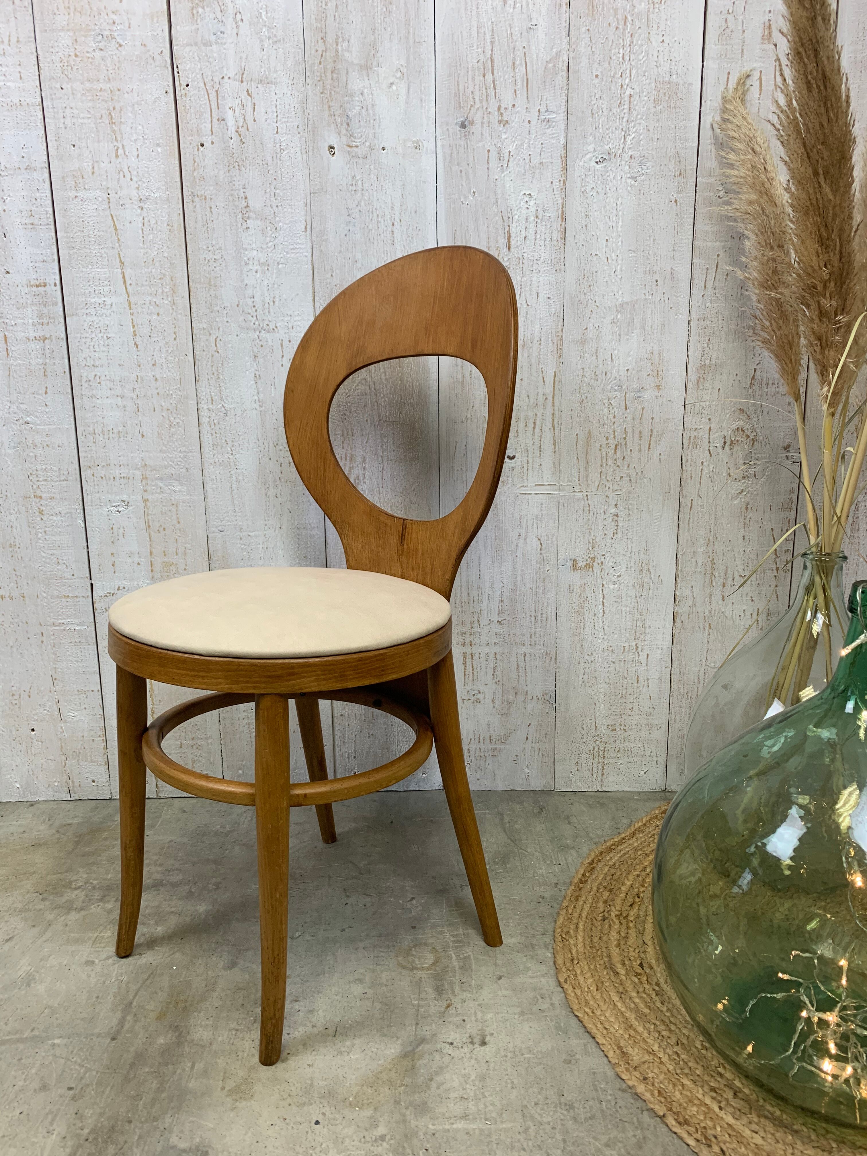 Baumann Seagull Chair