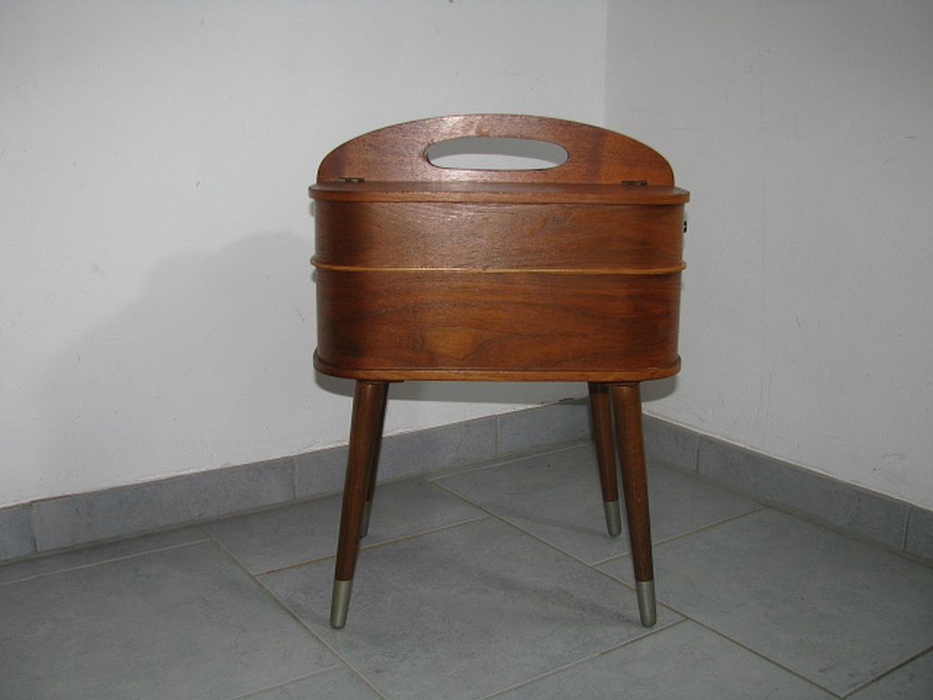 Mid century sewing box with / side table. asystent teak 1960/70s