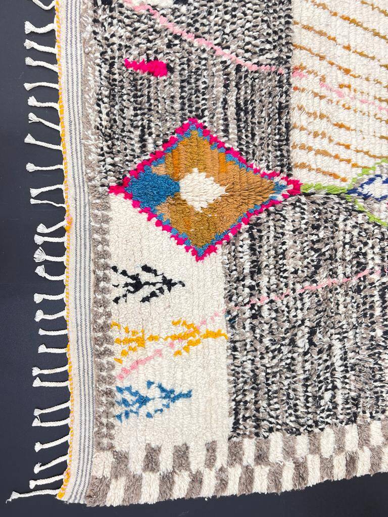 Handmade traditional carpet 250cm x 150cm Moroccan