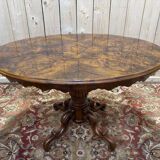 Table de milieu en noyer et ronce de noyer