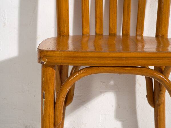 Set of antique bistro chairs (circa 1920). Set of 2 pieces, no. 5