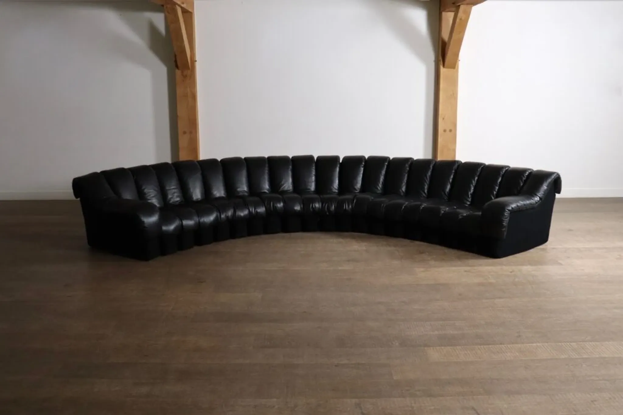 De Sede DS 600 “Non-Stop” sectional black leather sofa by Heinz Ulrich, Ueli Berger and Eleanora Peduzzi-Riva, 1970s