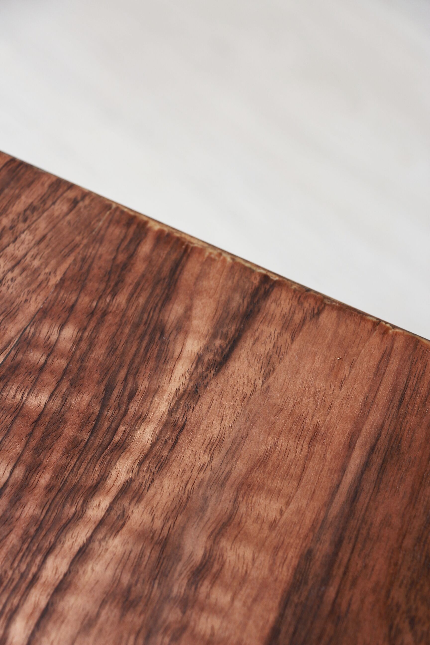 Design coffee table - Walnut