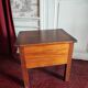 Tabouret coffre en bois