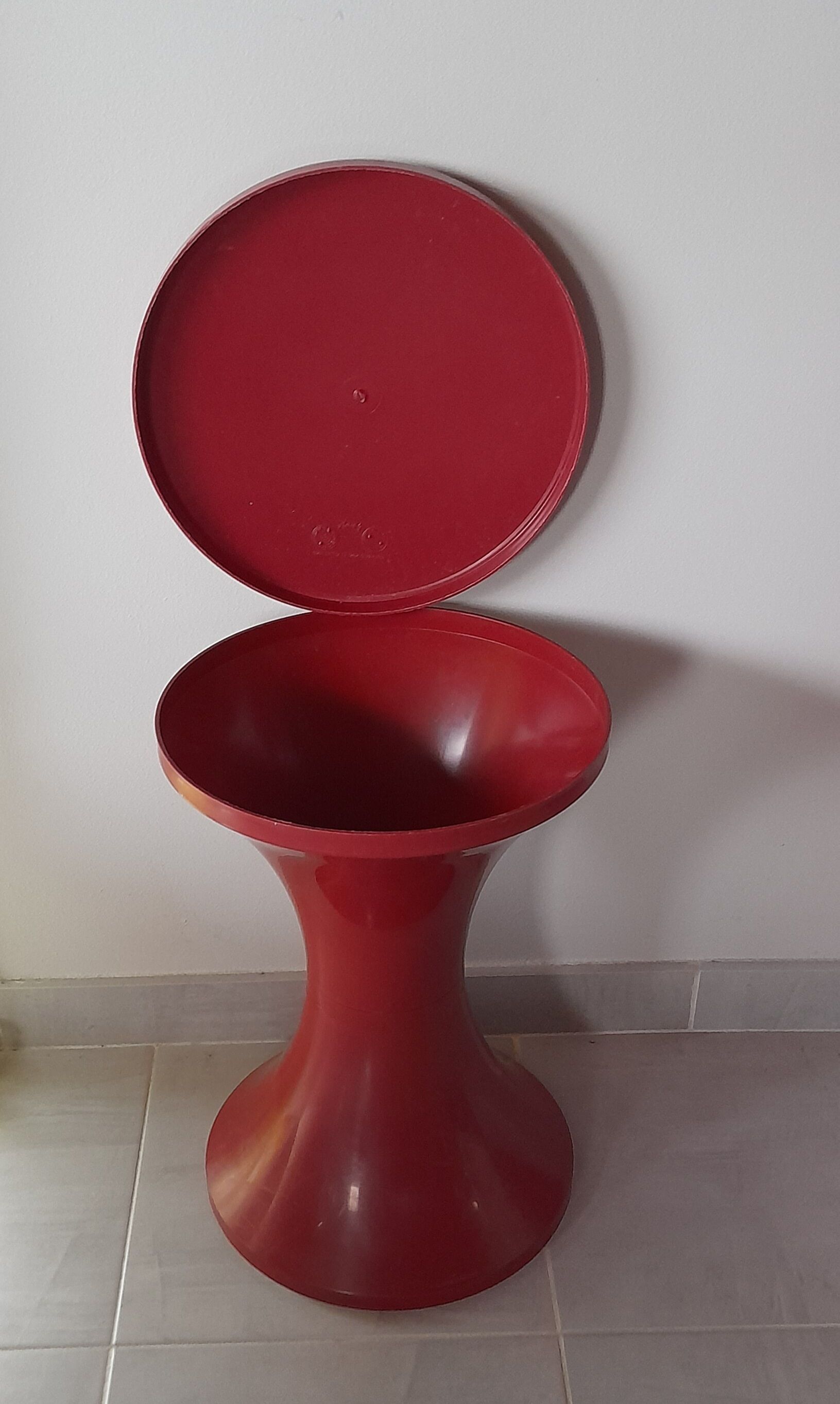 Tabouret Stamp par Henry Massonet
