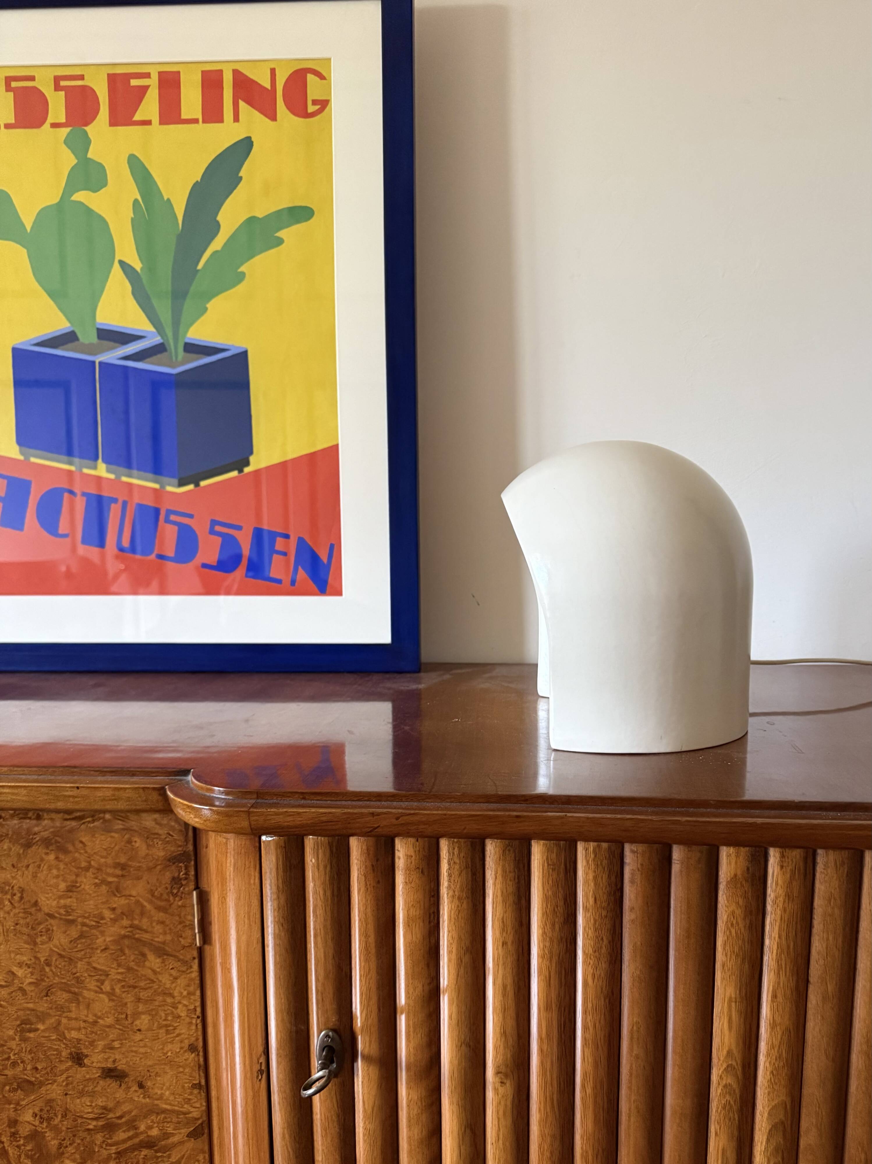 Organic white ceramic table lamp, Italy 1970