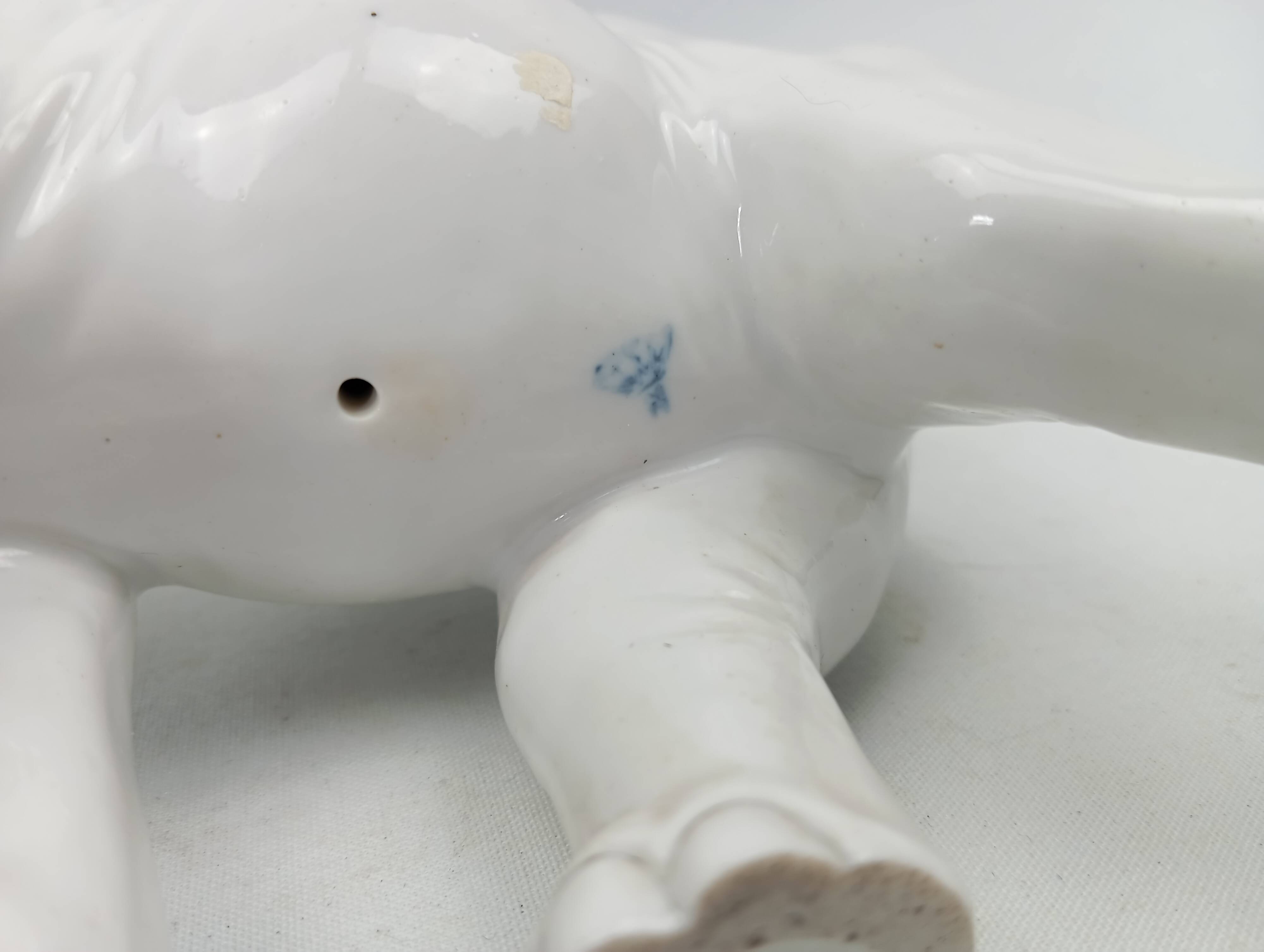 Capodimonte ceramic elephant 18-19th century (broken ears)