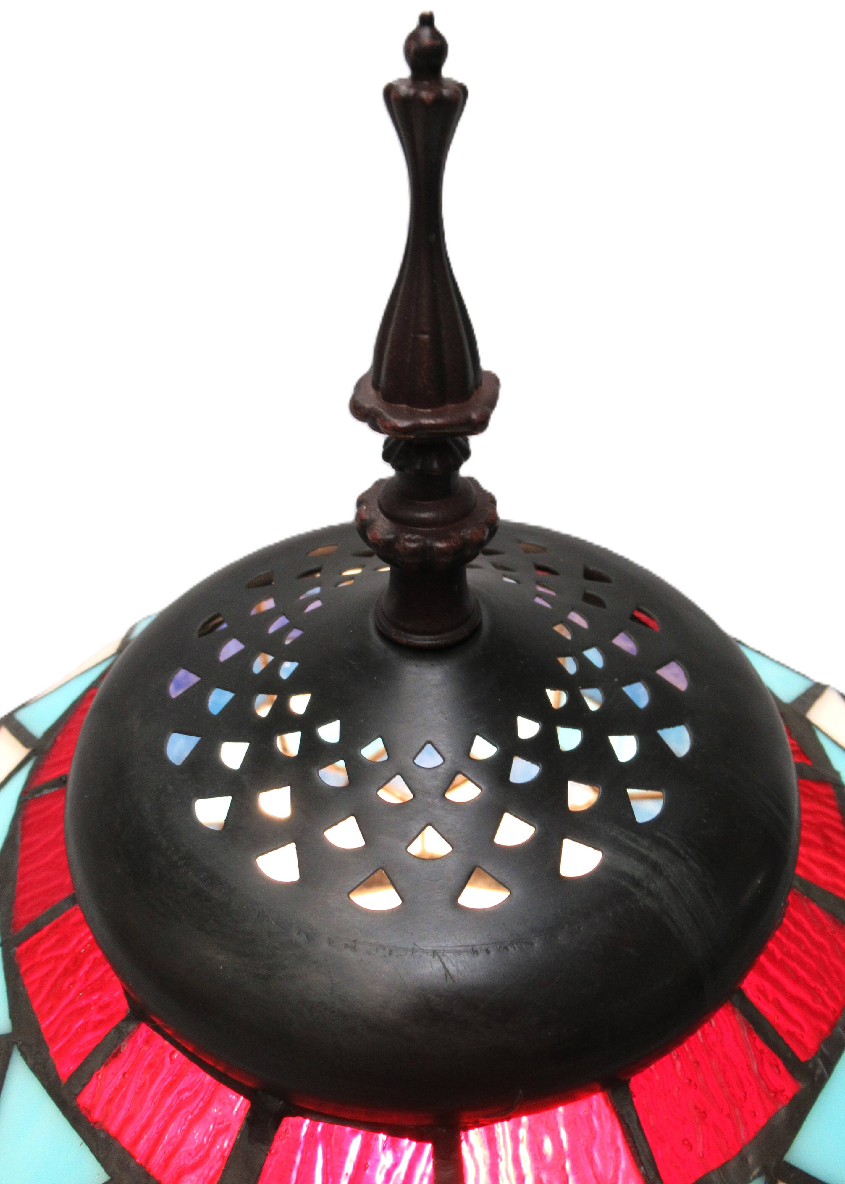 Lampe montgolfière de table en vitrail façon Tiffany