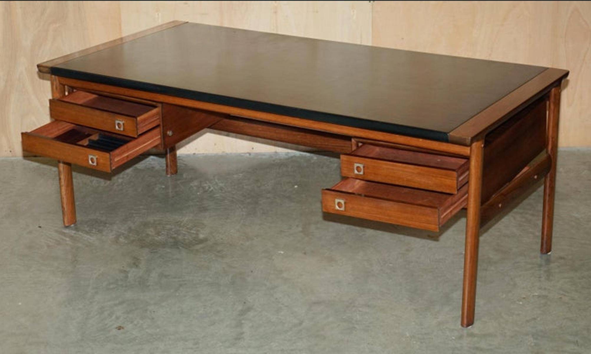 Arne Vodder model 419 executive chair and model 223 desk in rosewood and leather.