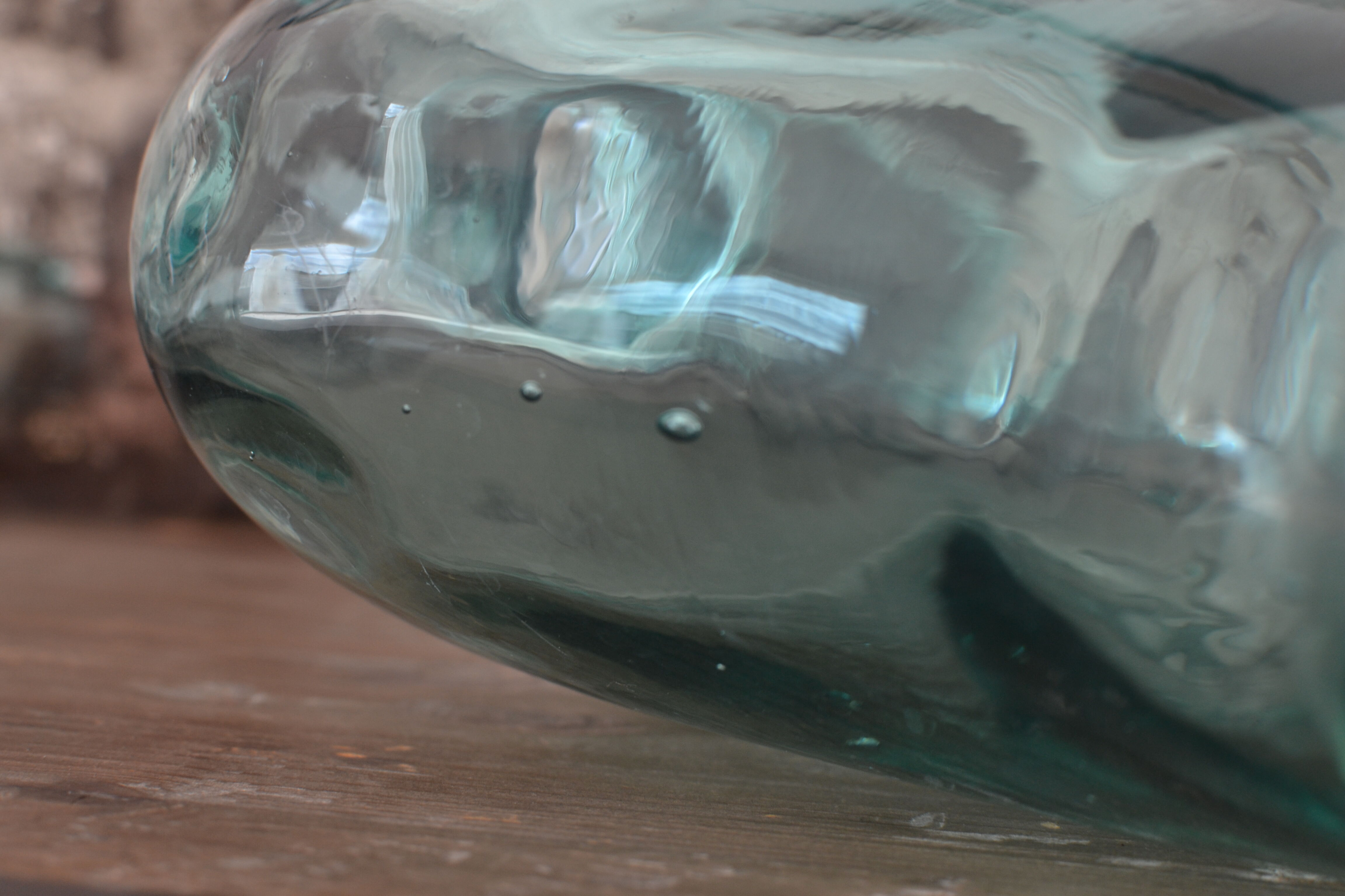 Blue bottle XXL shape perfume bottle