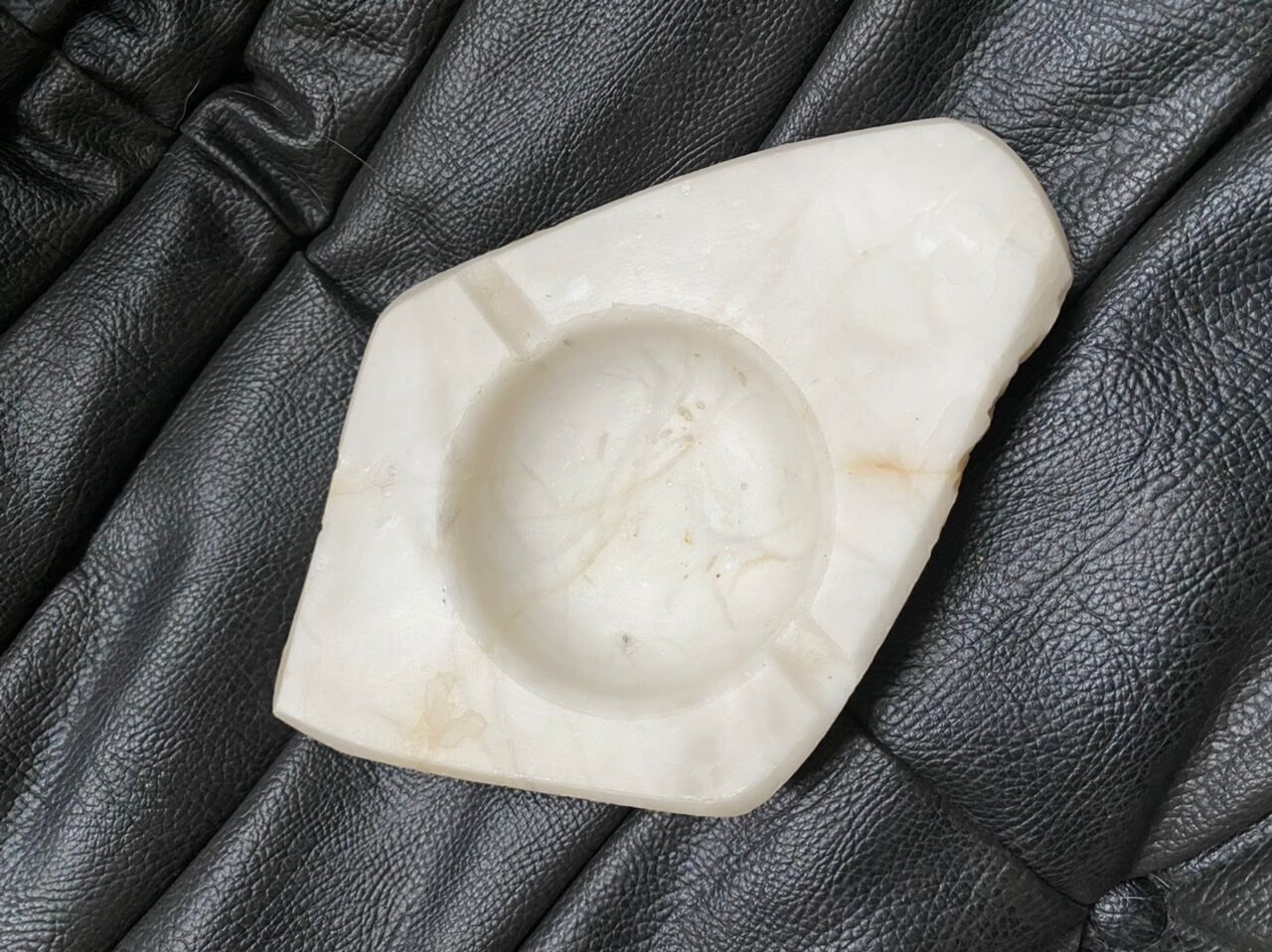 White marble ashtray