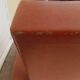 Fauteuil en skaï marron années 70