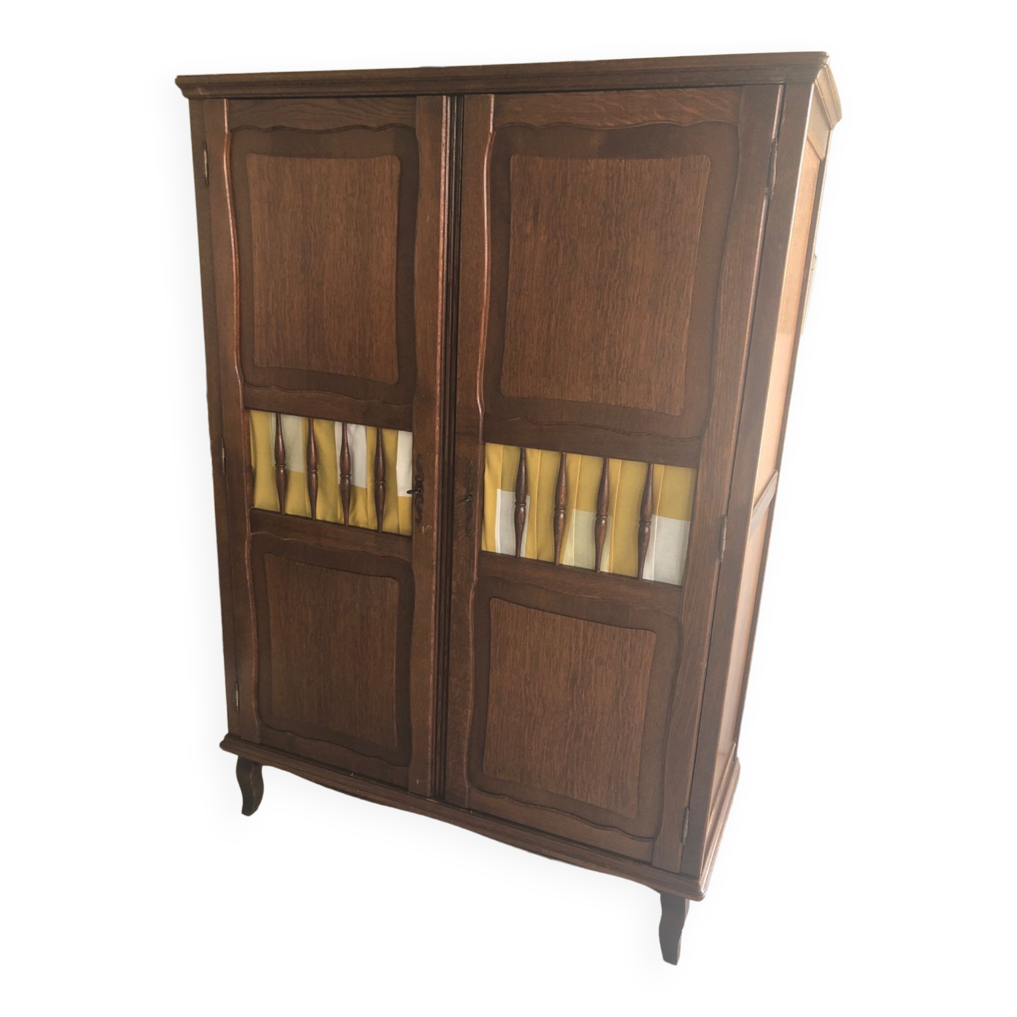 Wardrobe half wardrobe and old oak shelves