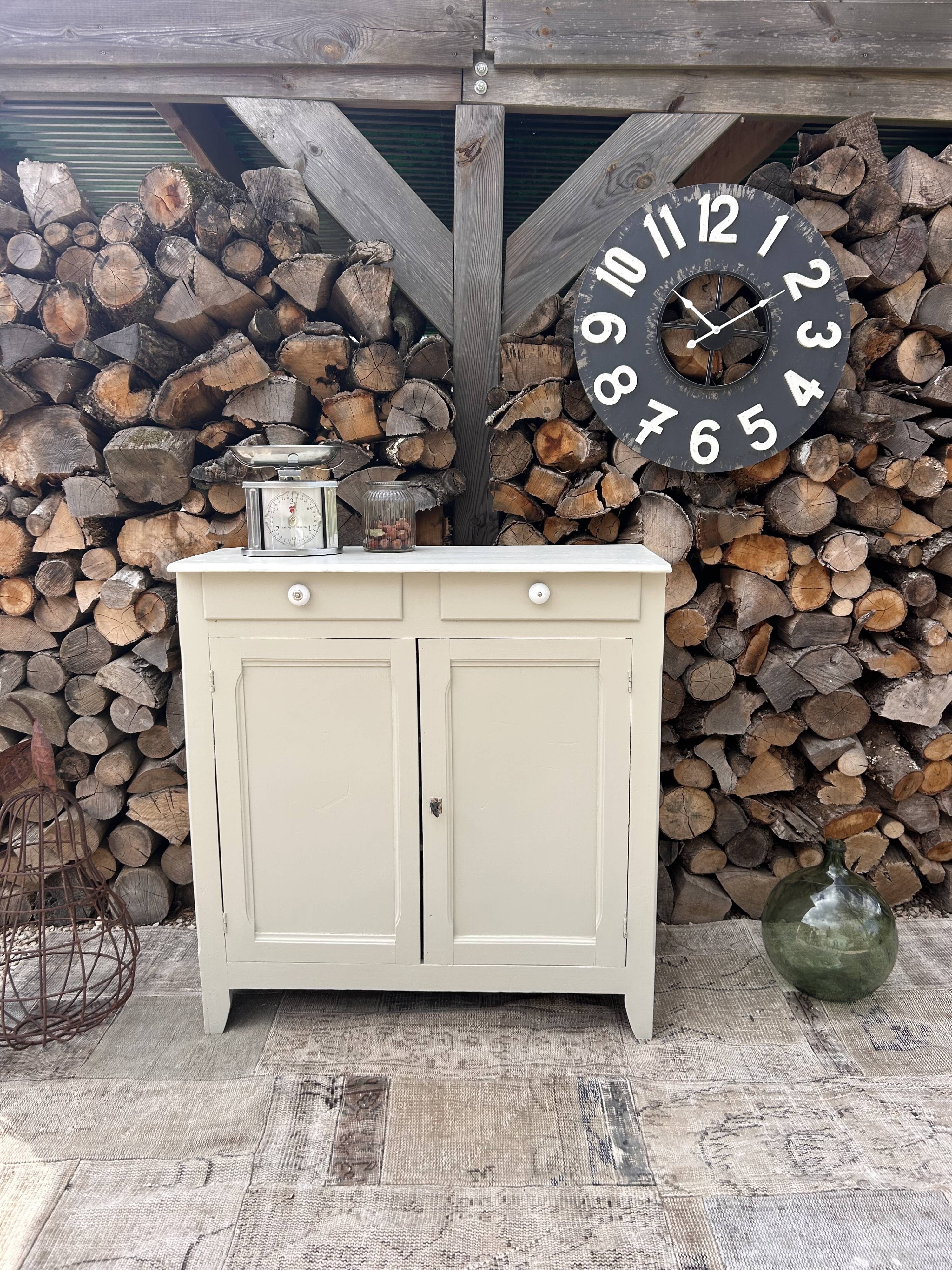 Parisian-style buffet