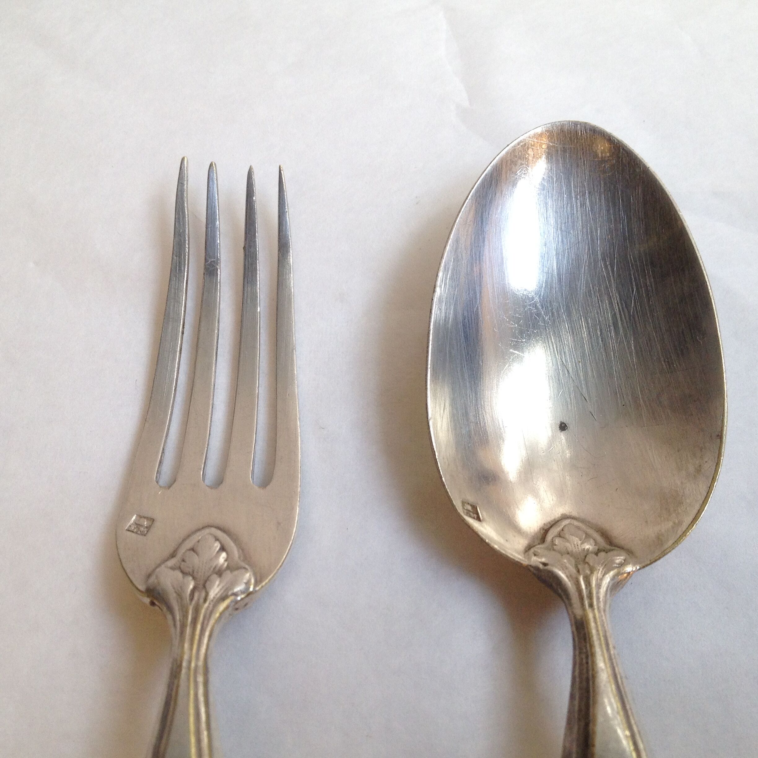 2 serving cutlery in cored silver and silver metal