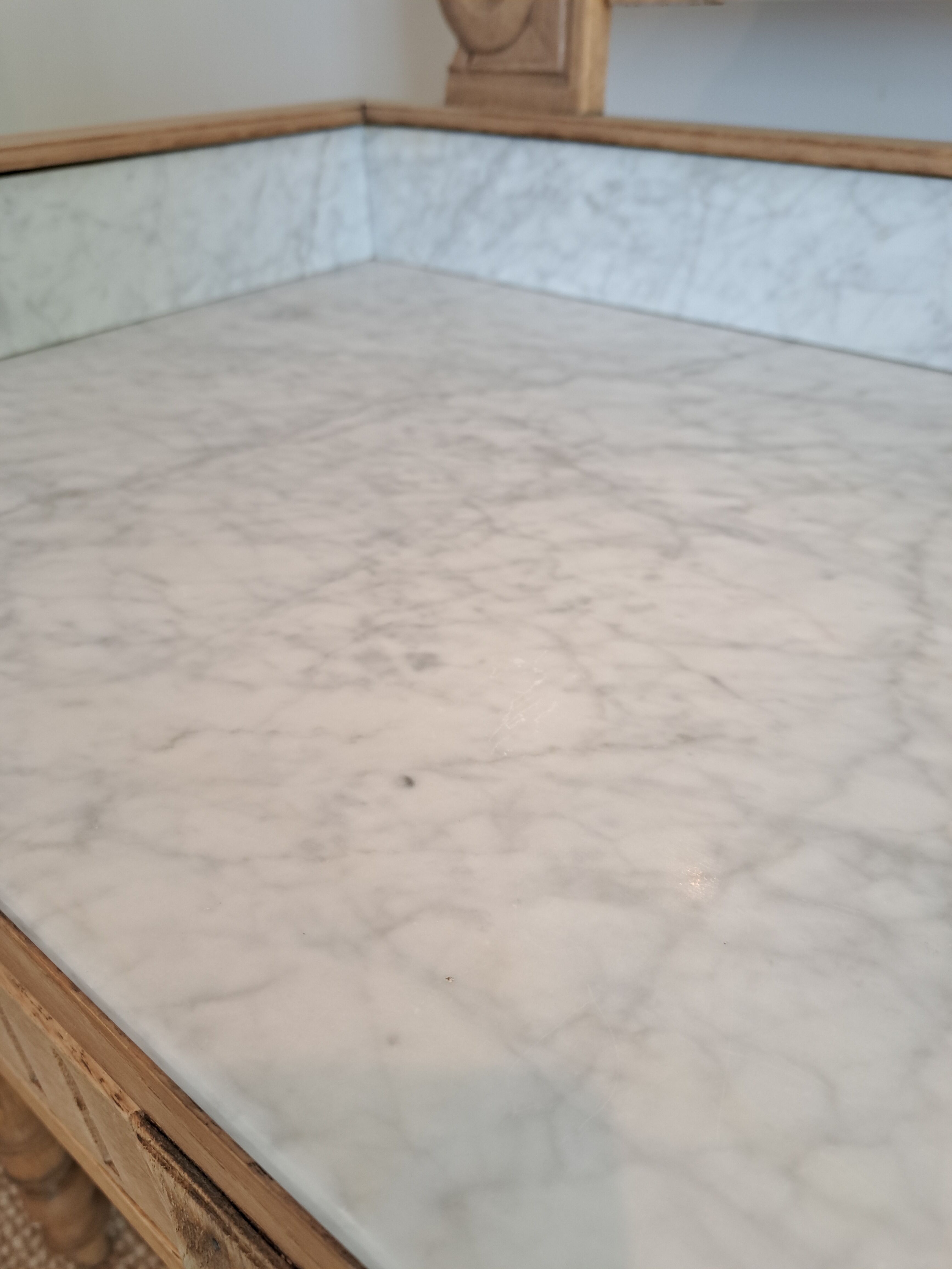 Bathroom cabinet with marble top in Henri II style