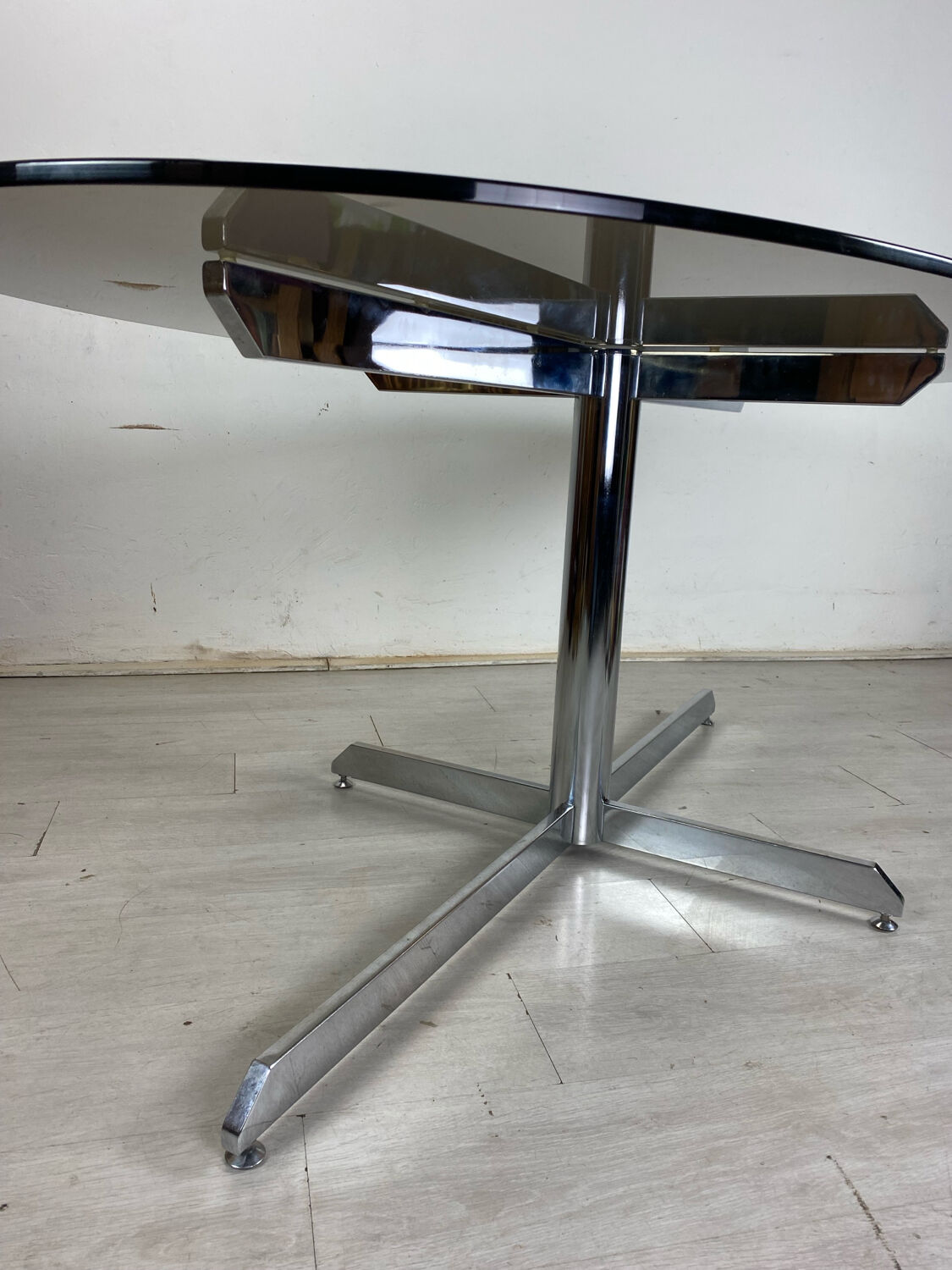 Chrome table
