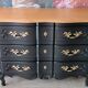 Commode arbalète galbée de style Louis XV