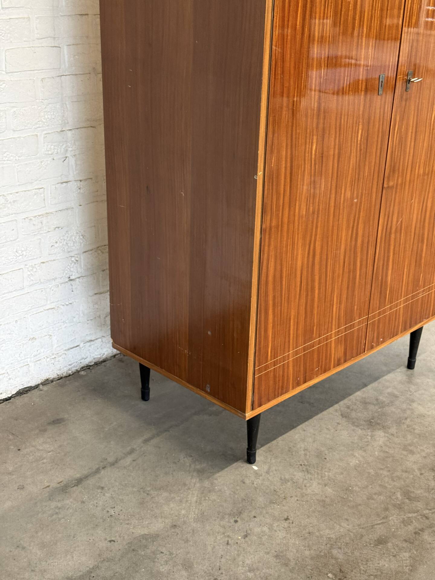 Vintage RVD Belgian Mid-Century Wardrobe — Lacquered Rosewood Veneer &