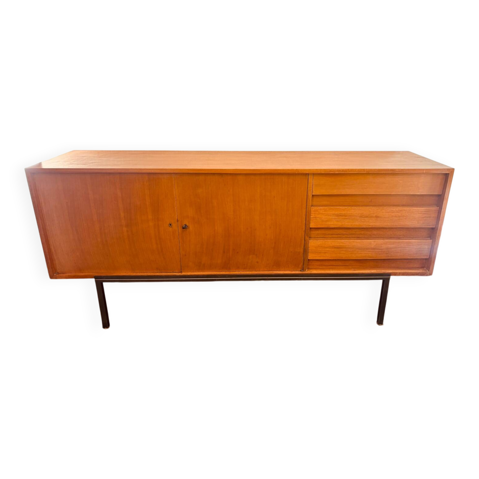 Scandinavian sideboard with 2 doors and 3 drawers in teak.