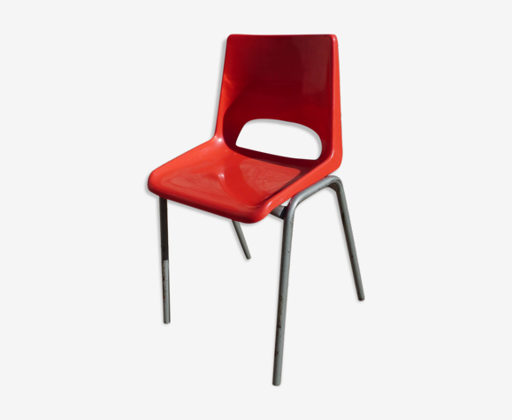 Chaise d'école maternelle vintage