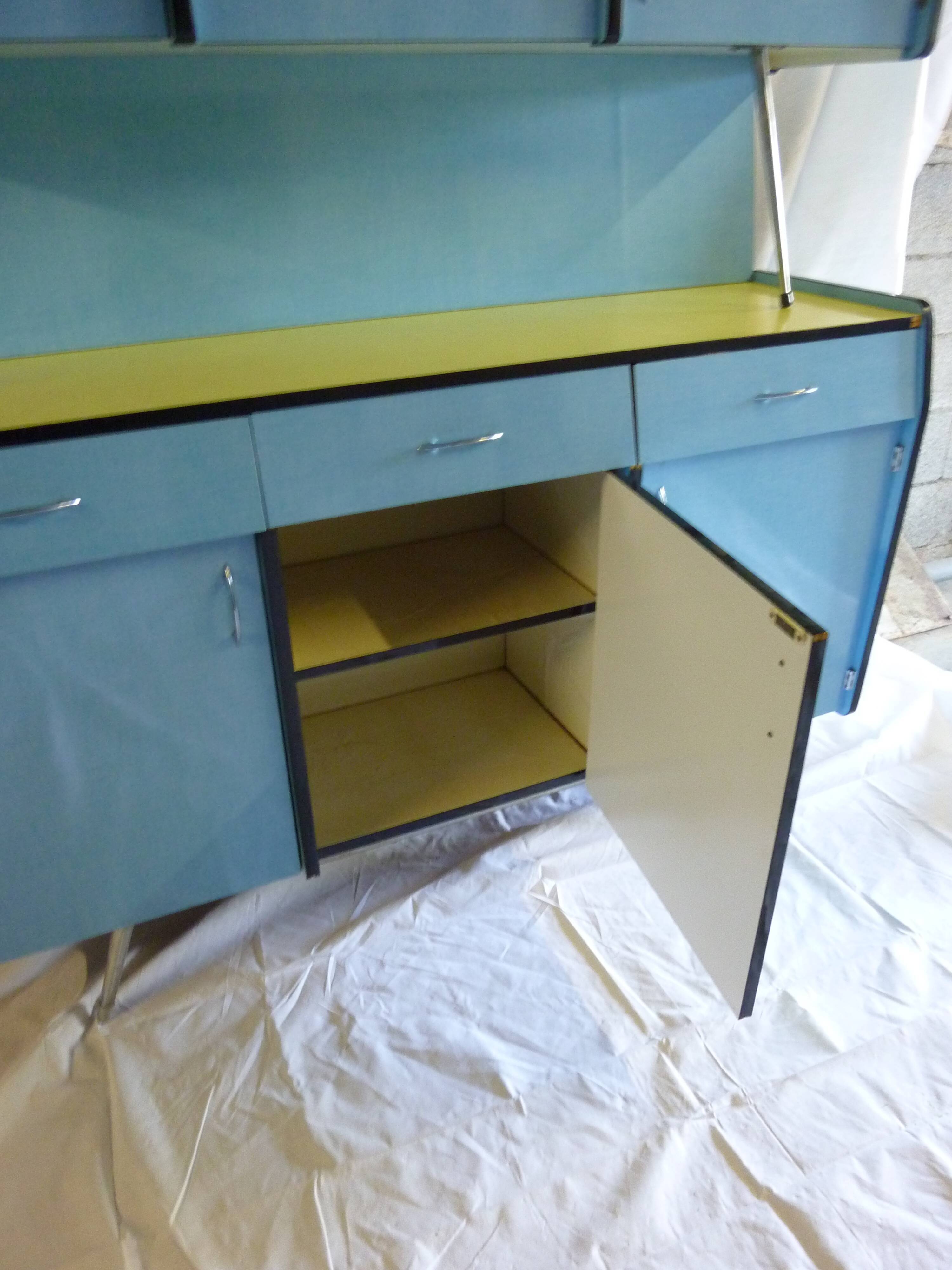 Buffet in blue and yellow formica