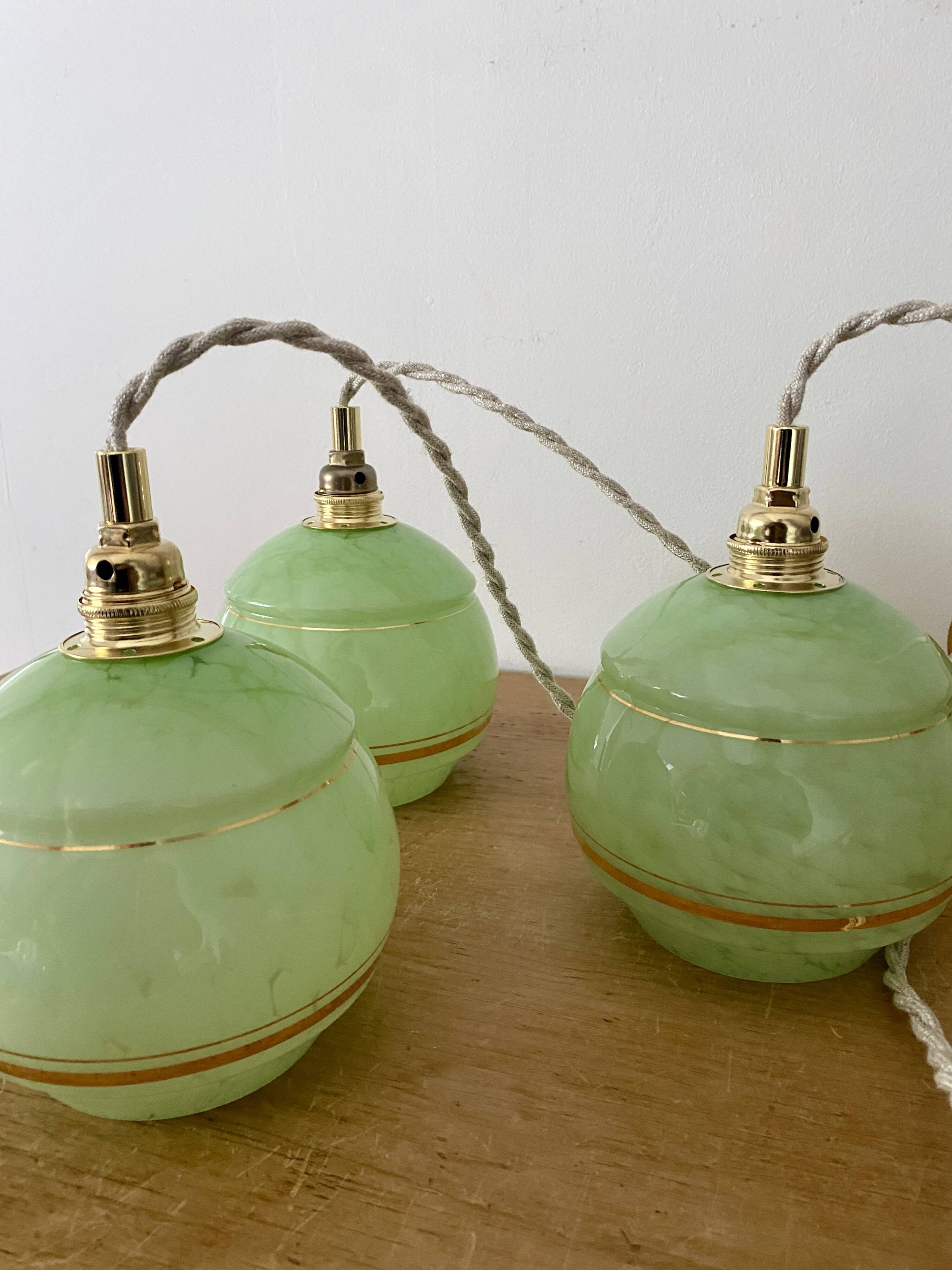 Vintage art deco triple globe pendant light in mint and gold glass
