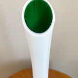 Vase blanc et vert à col long, verre coloré soufflé à la main, vase à fleurs simples