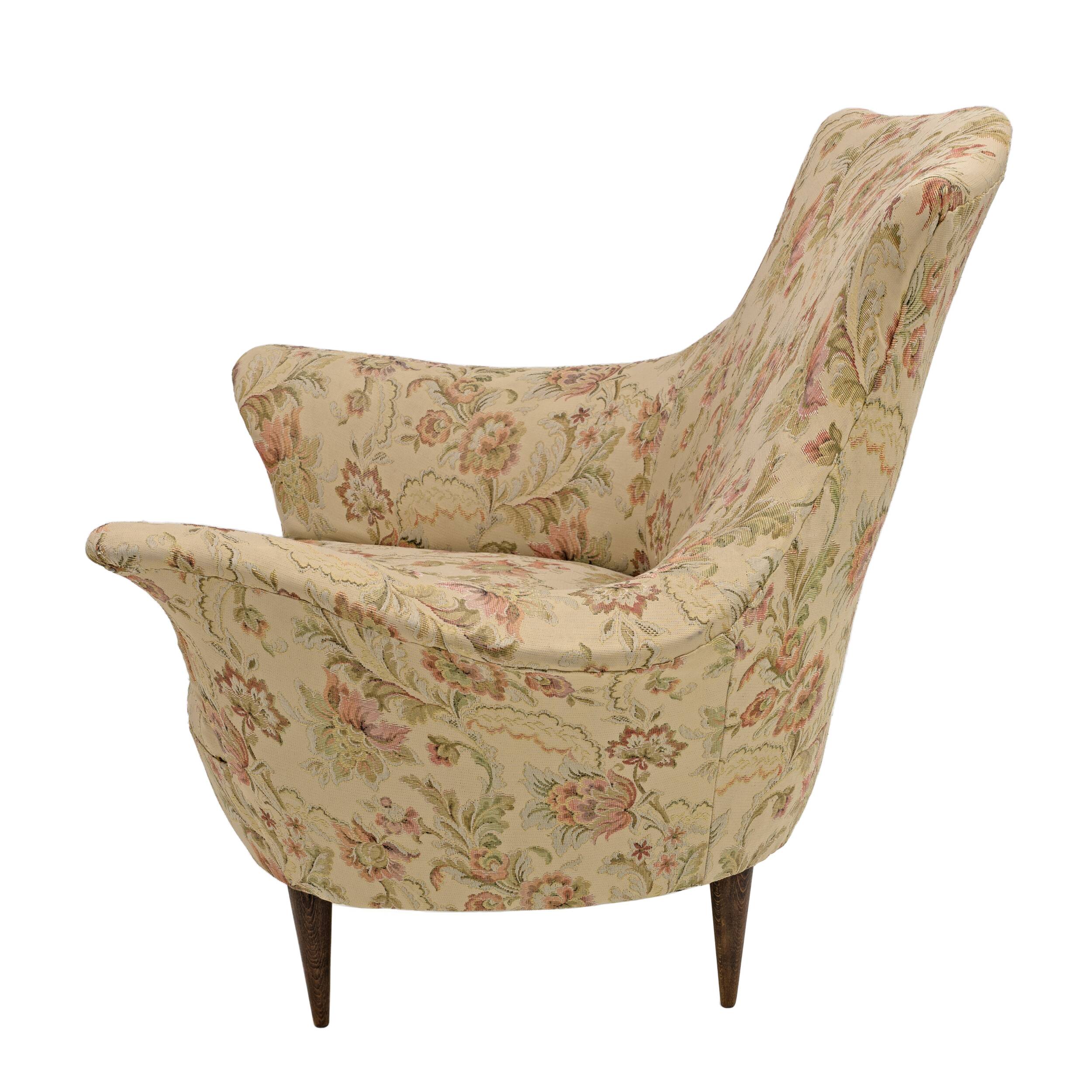 Pair of Manta Mid-Century Modern Italian Armchairs, 1950s