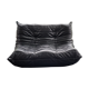 Canapé Togo cuir noir 2 places par Michel Ducaroy pour Ligne Roset en 1973