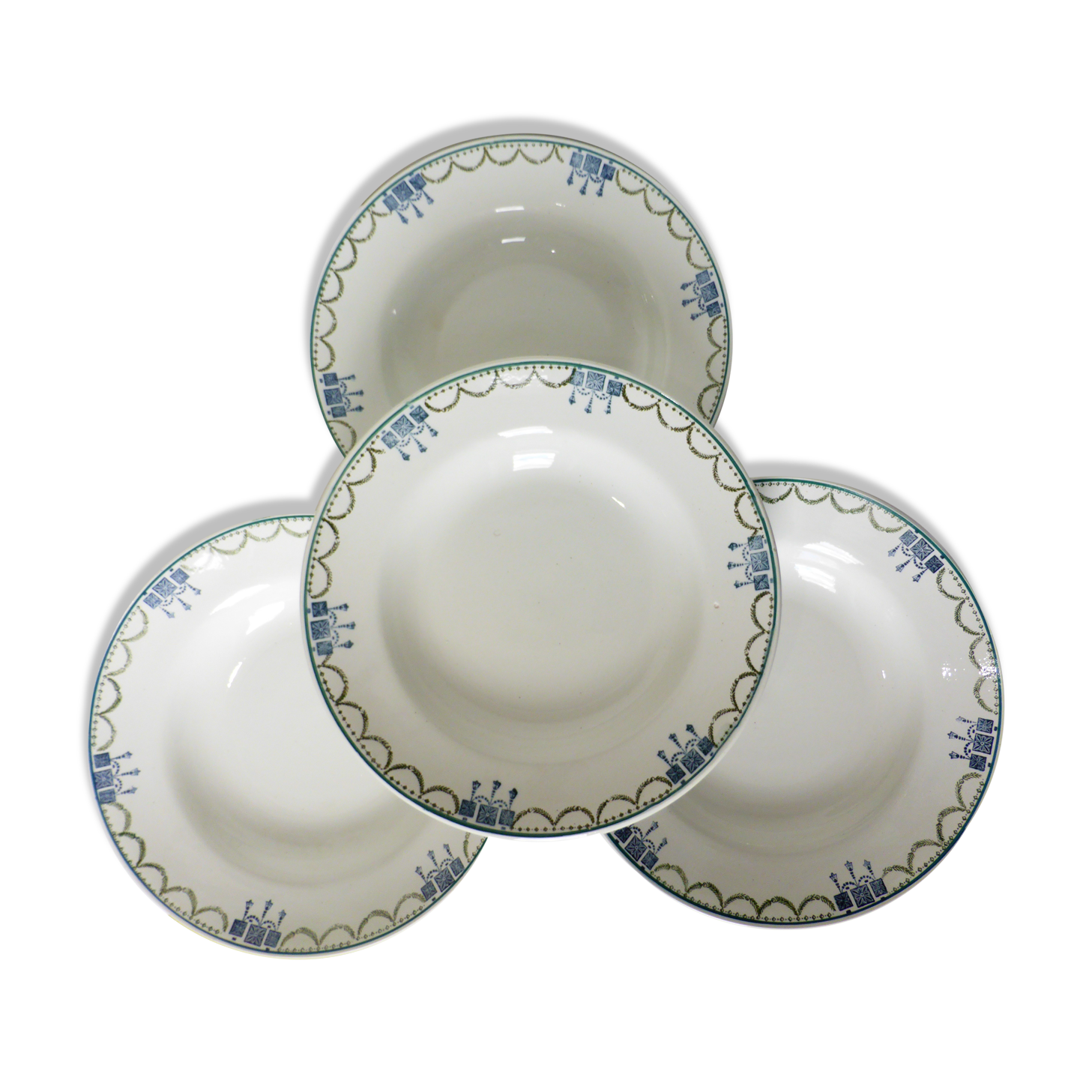 4 vintage soup plates from St Amand