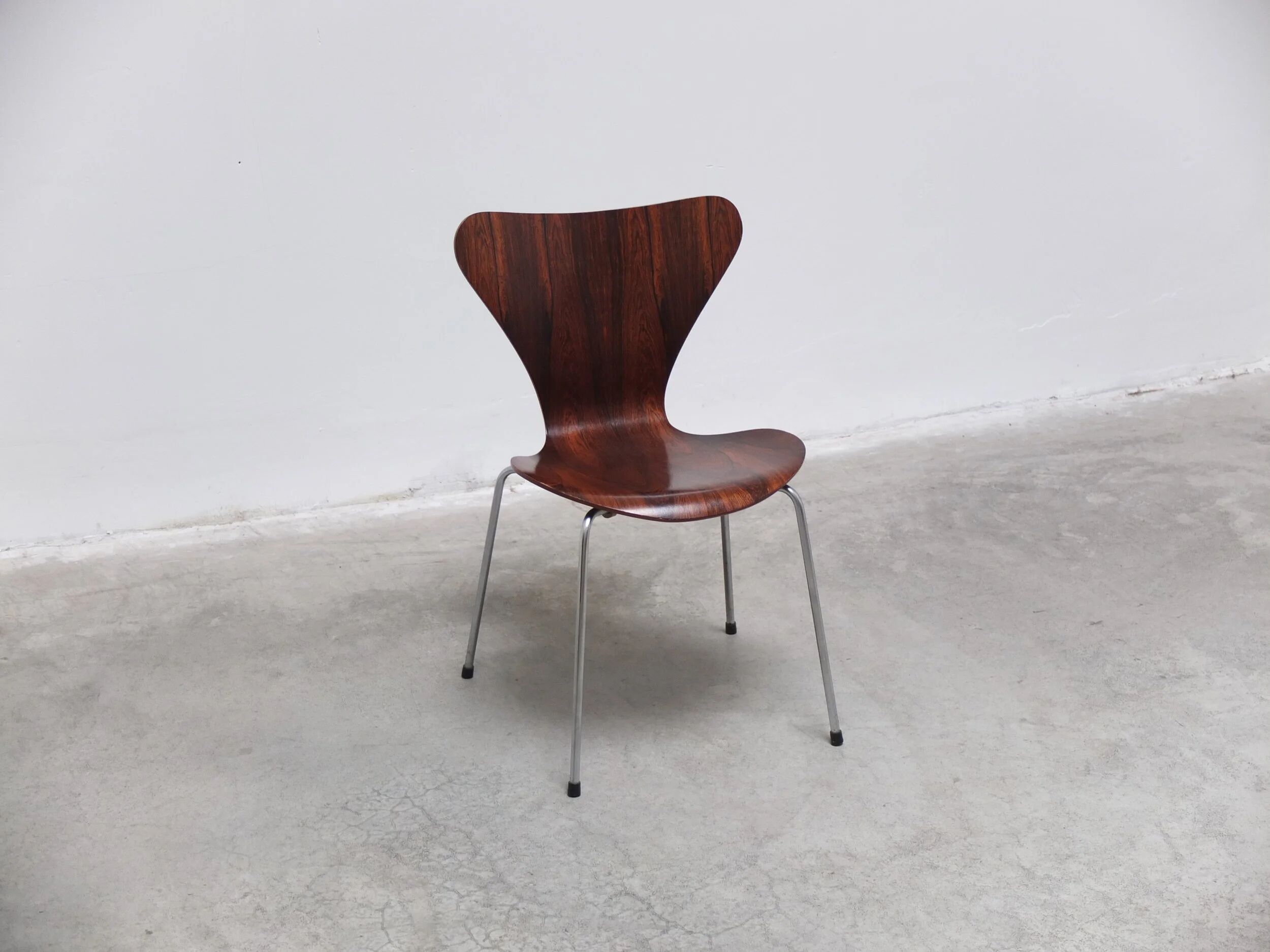 Rosewood 'Series 7' side chair by Arne Jacobsen for Fritz Hansen, 1973
