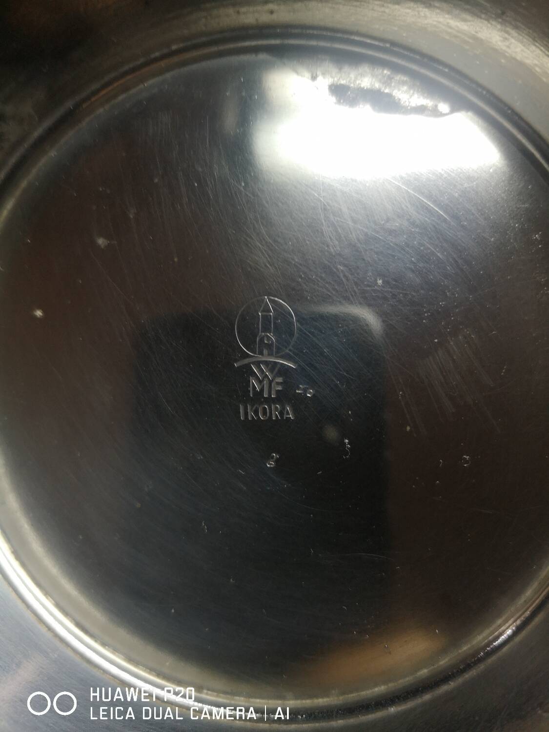 Art Deco vase in hammered metal and signed: WMF