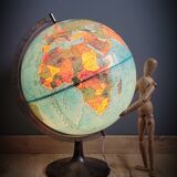 World map terrestrial 1983