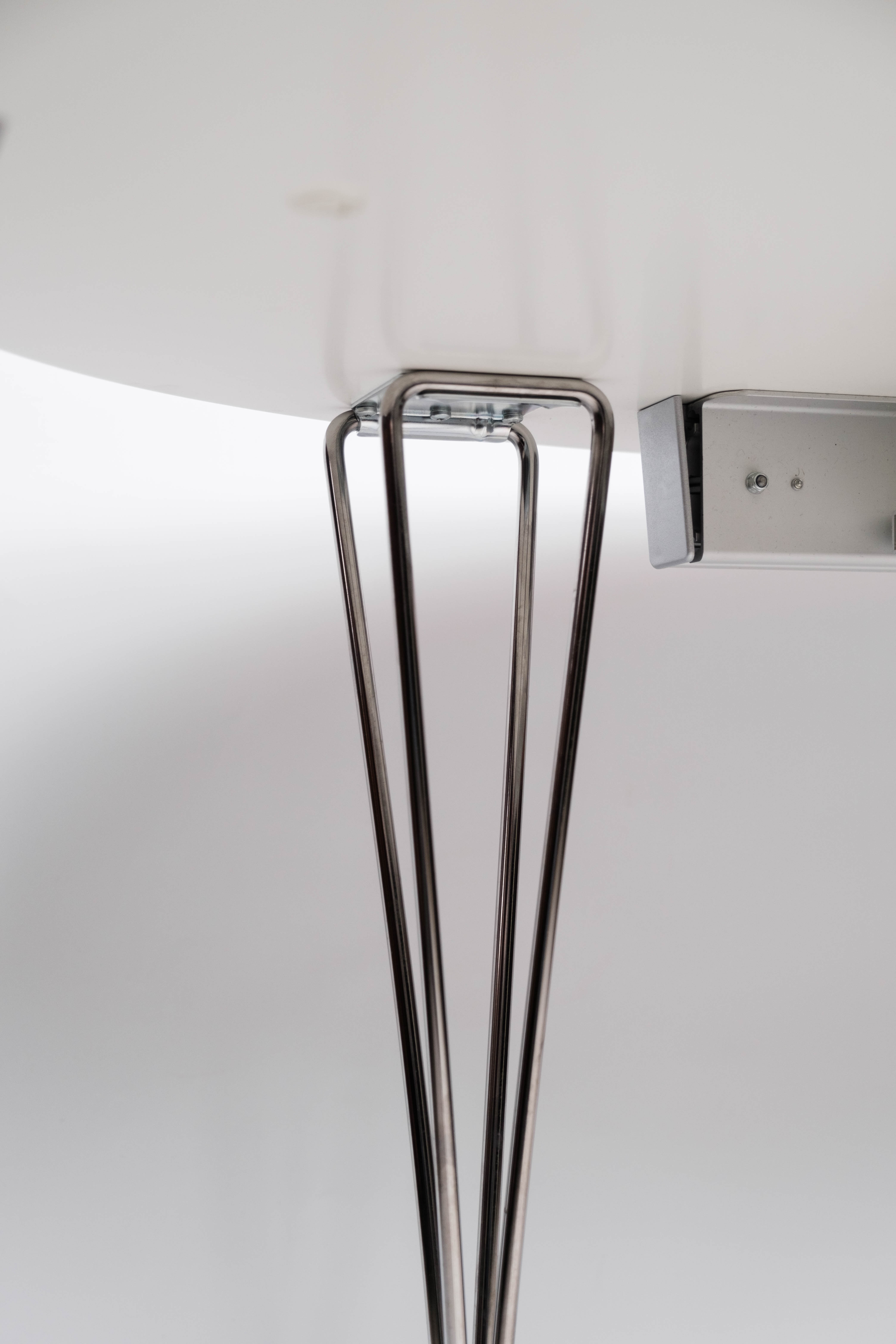 Table à manger super ellipse avec stratifié blanc par Piet Hein et Arne Jacobsen