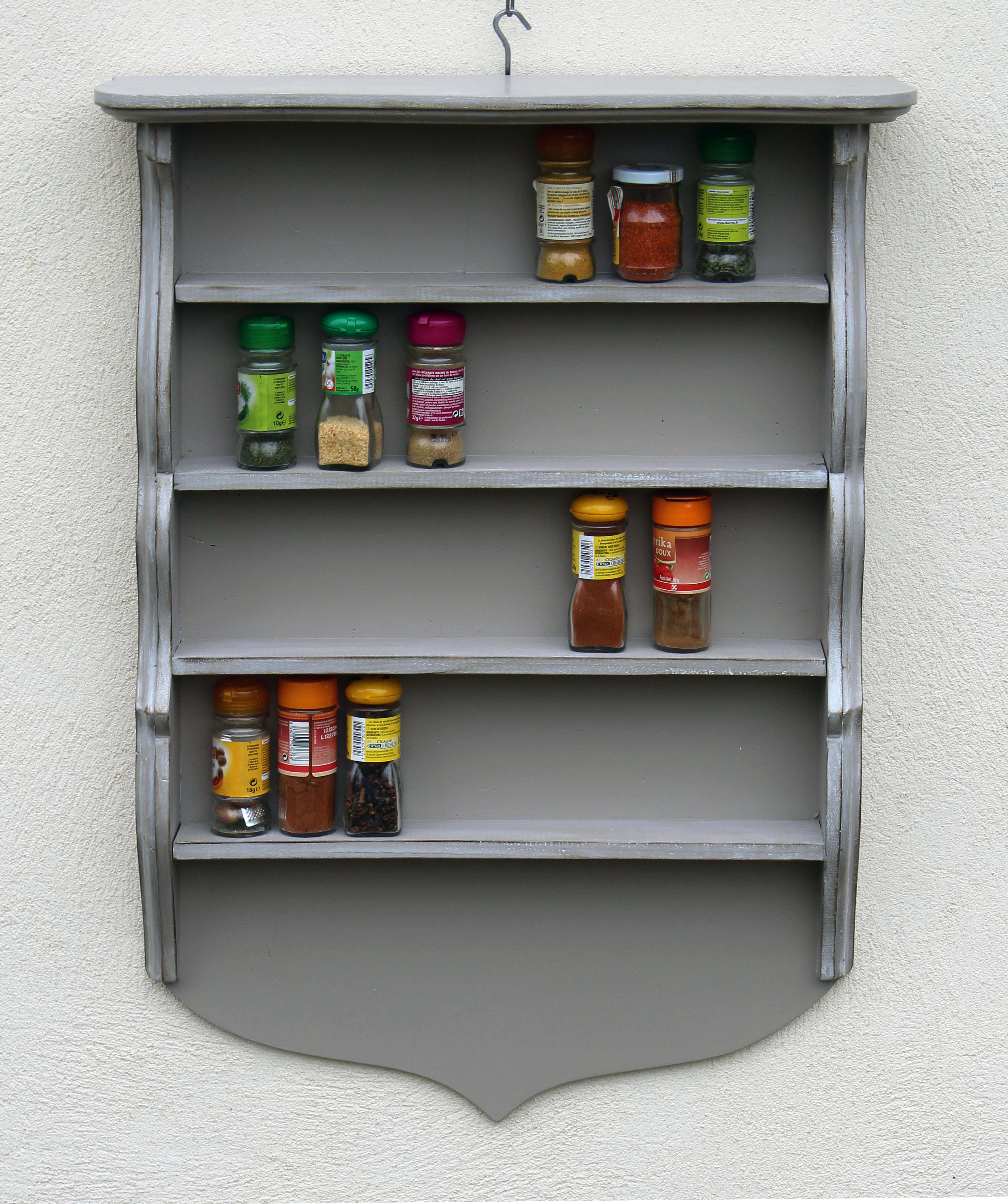Chic campaign Spice rack