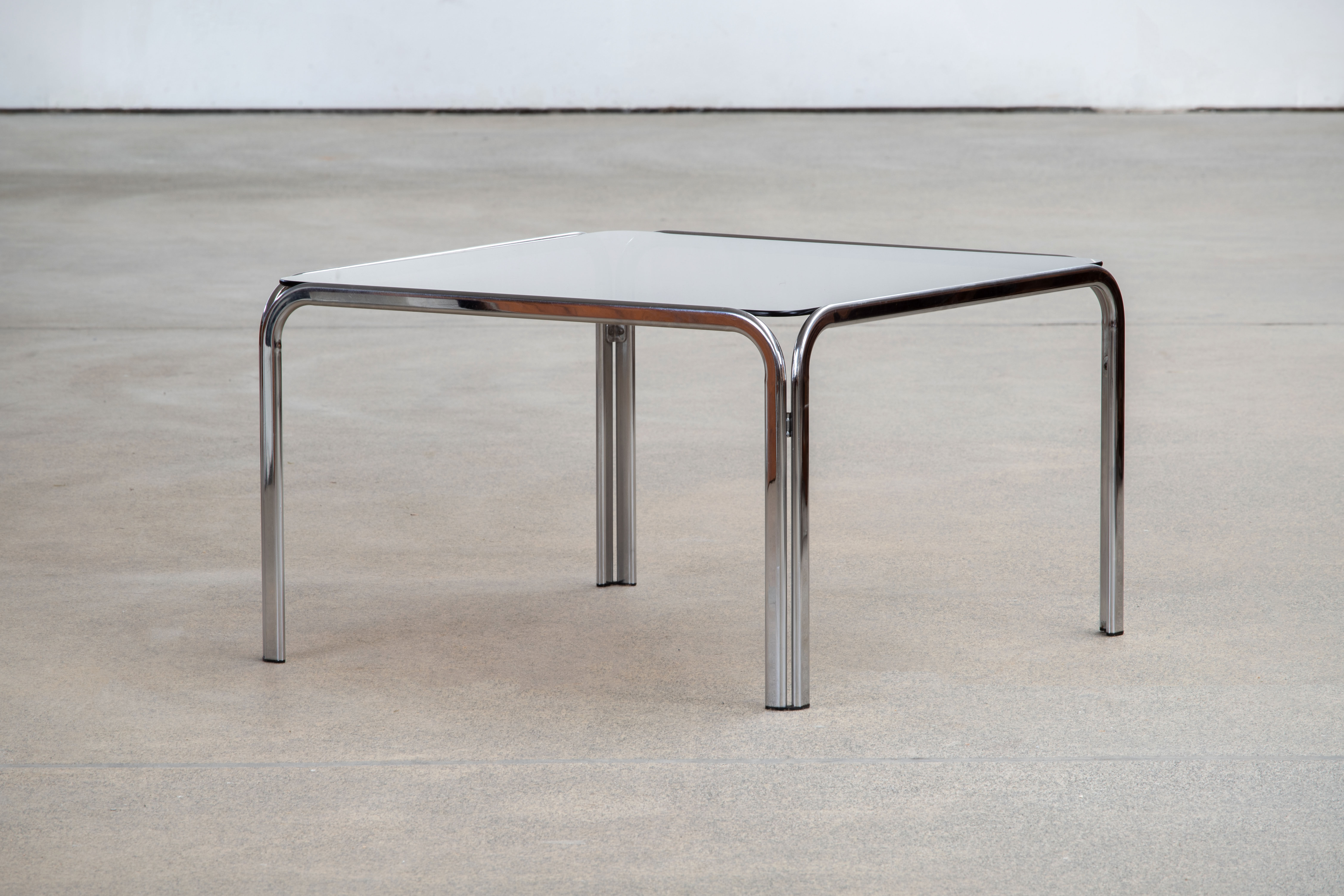 Vintage coffee table – 83 cm