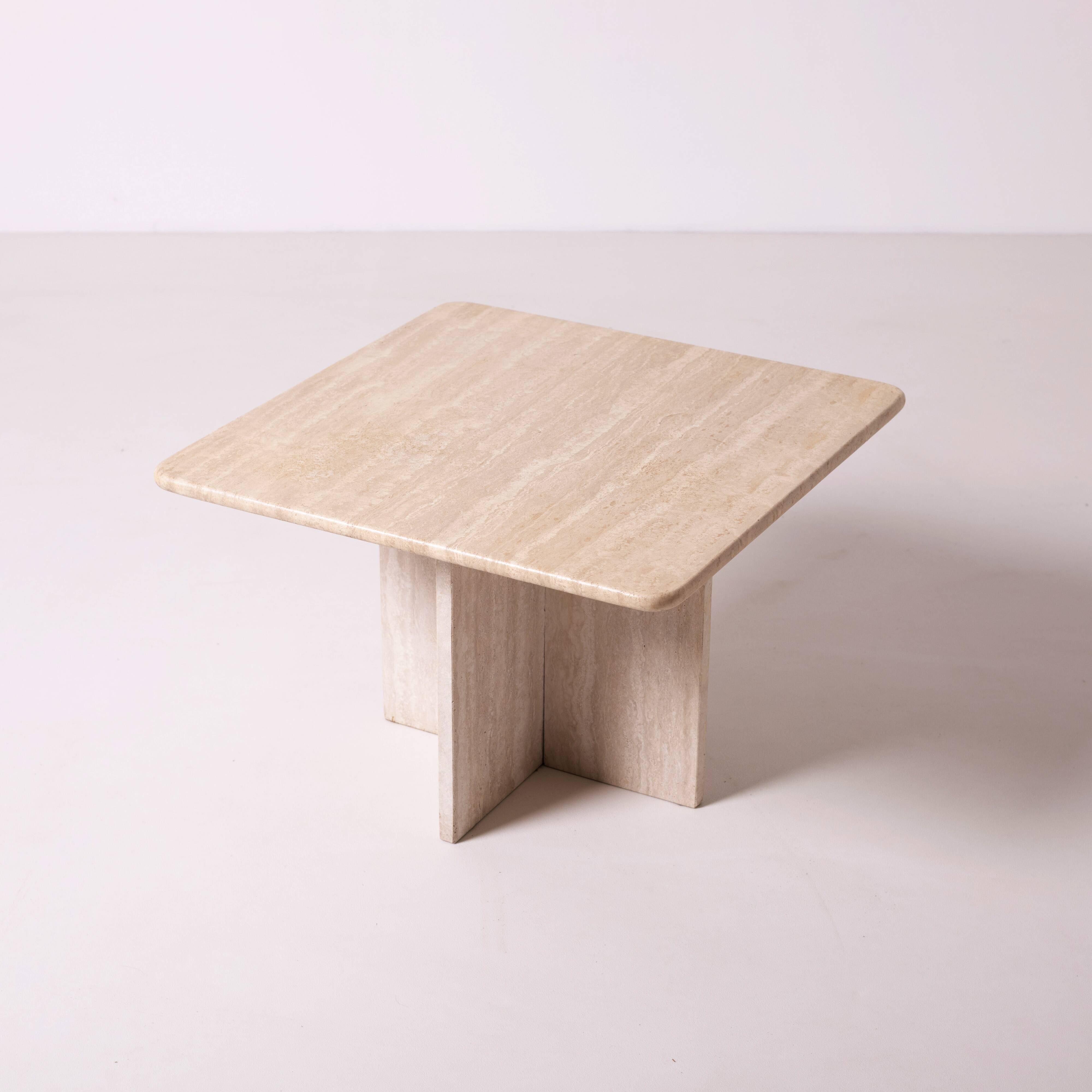 Pair of postmodern travertine coffee tables, Italy, 1980s
