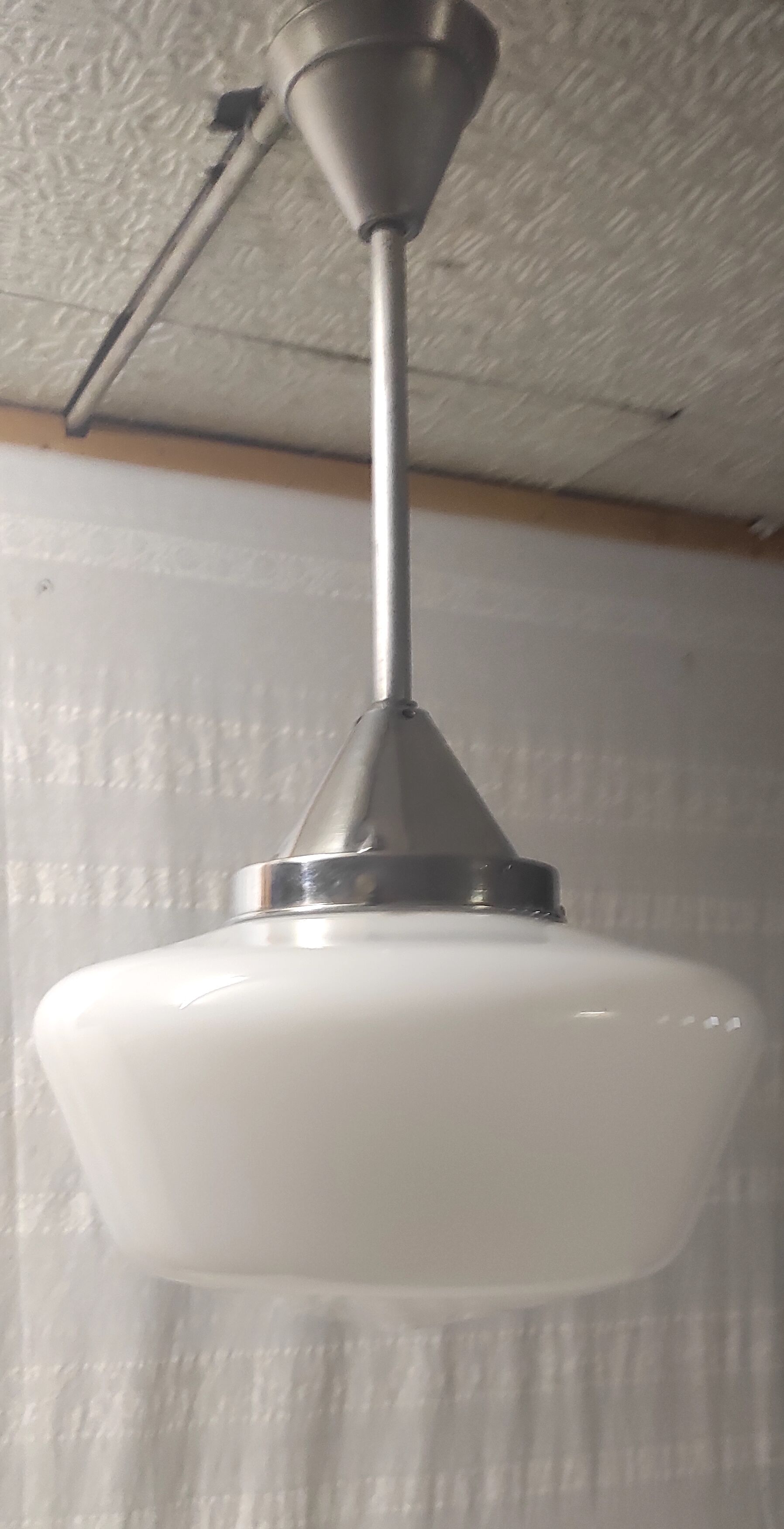 Industrial pendant lamp opaline Art Deco style – 50s/60s