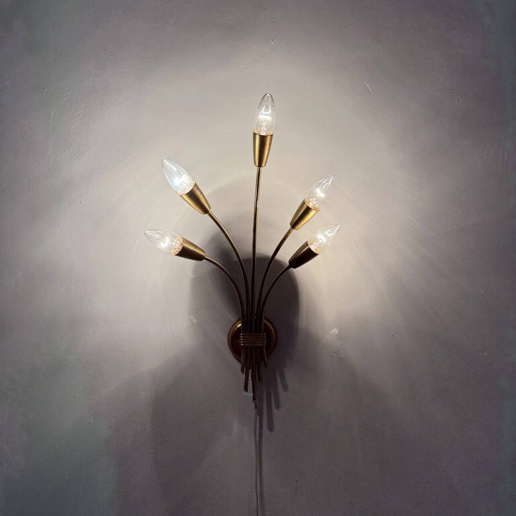 Mid-century brass wall light sconce, 1950s