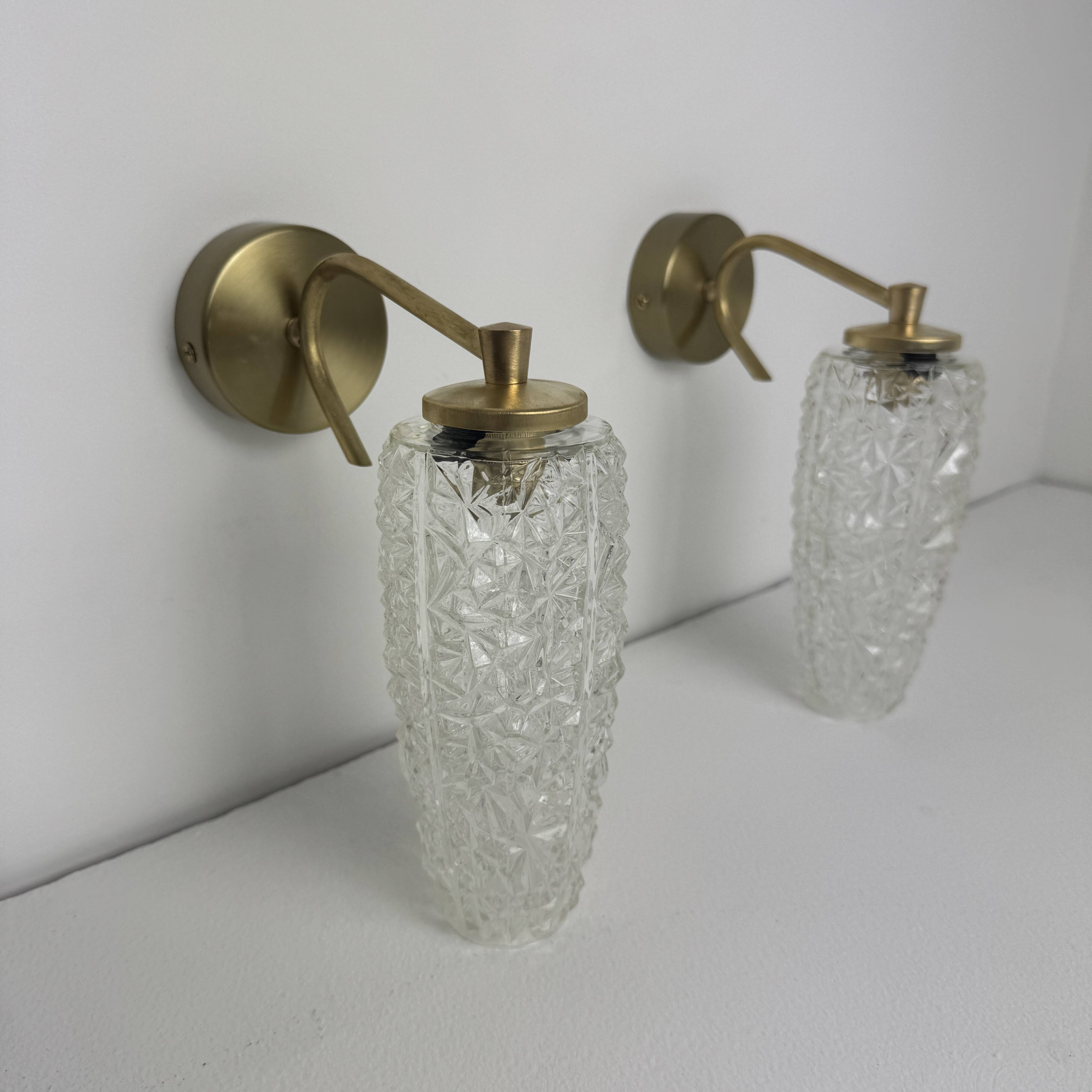 VINTAGE DIAMOND POINT WALL LIGHTS